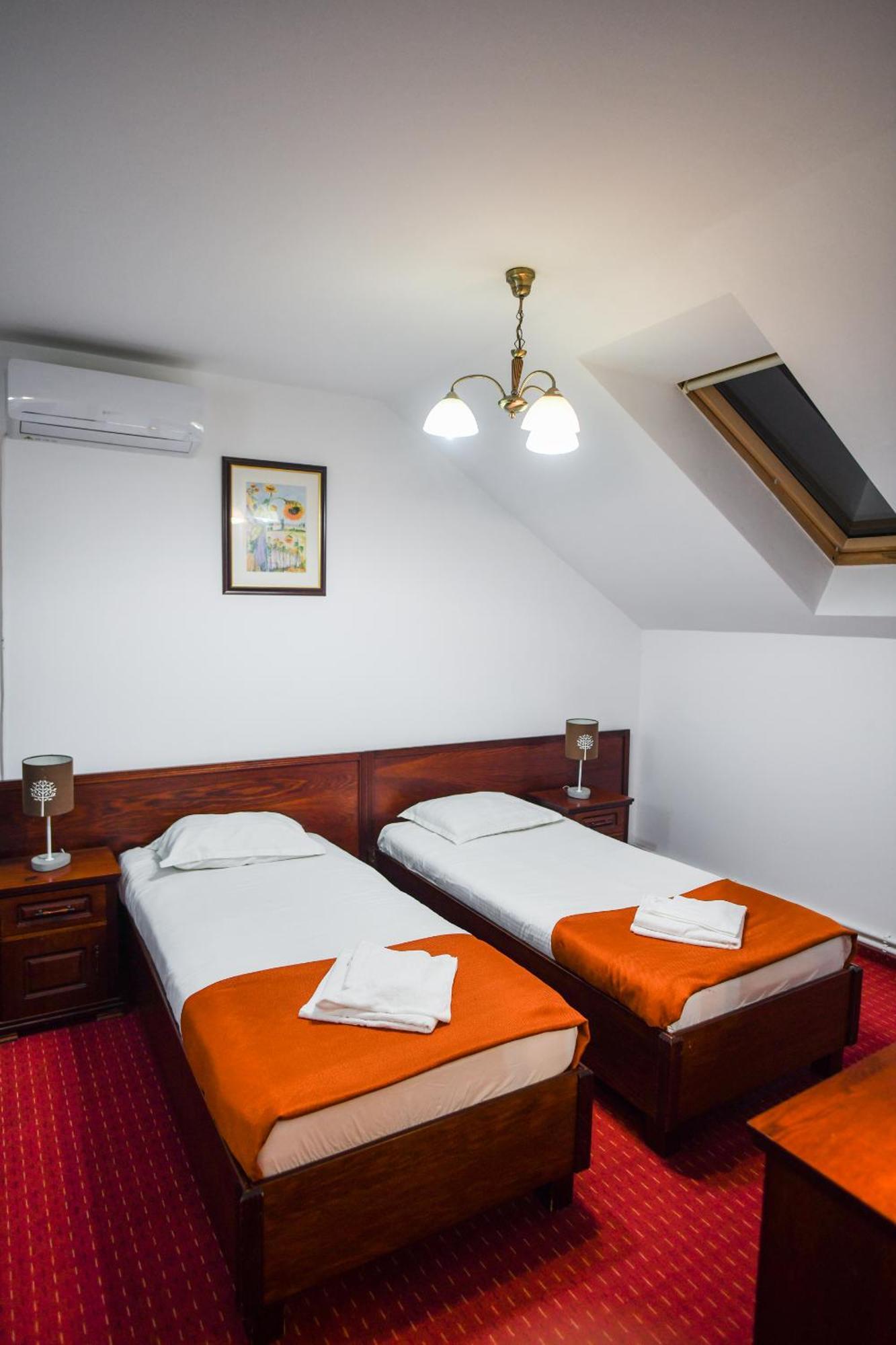 Hotel Elyon 德日 外观 照片